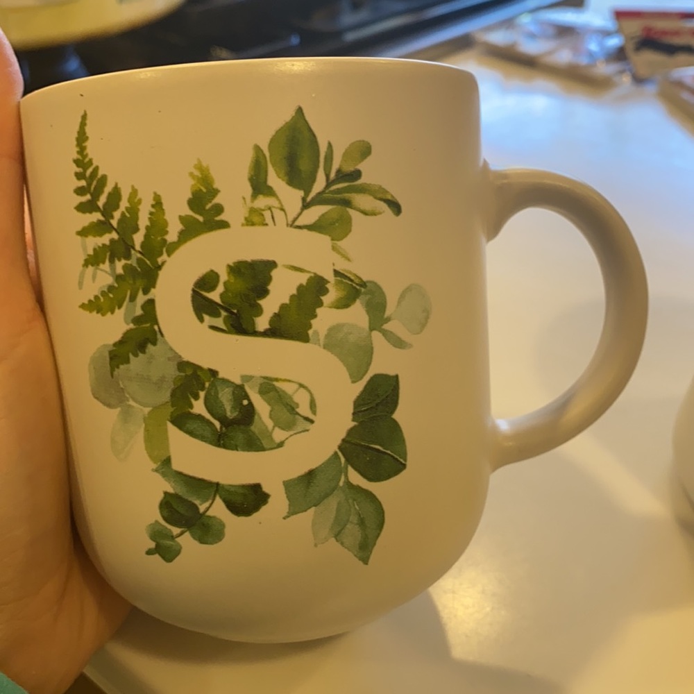 S mug